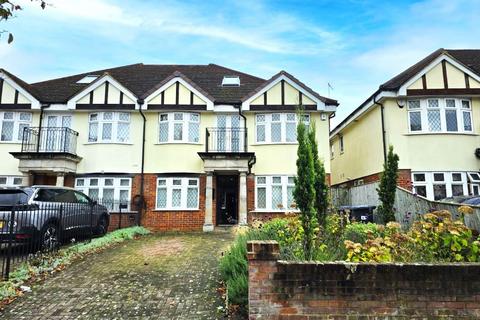 6 bedroom semi-detached house to rent, Sinclair Grove, NW11