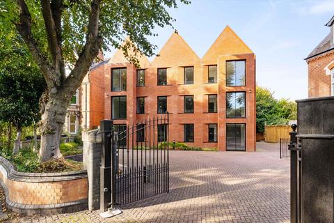 2 bedroom flat for sale, Lyttelton Road, Edgbaston, Birmingham, B16