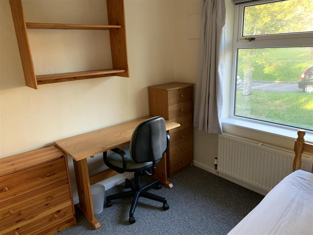 54 Slaidburn Bed 4.JPG