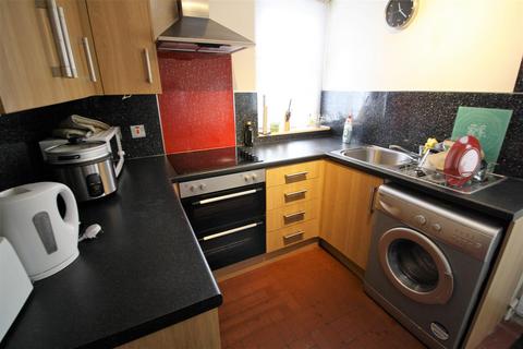 3 bedroom private hall to rent, Stirling Road, Lancaster LA1