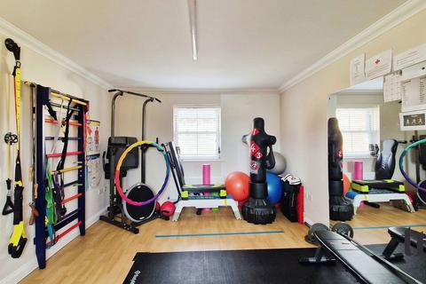 15 Buckthorn Road, Dunmow, CM6 1HZ