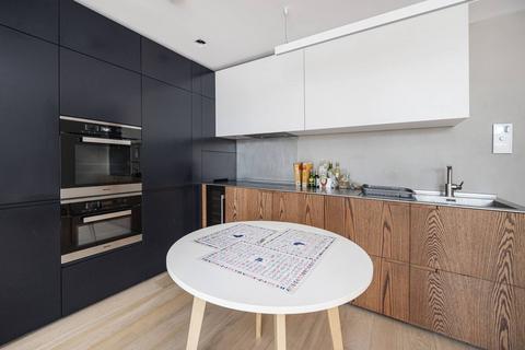 1 bedroom flat for sale, Bartholomew Close, Farringdon, London, EC1A