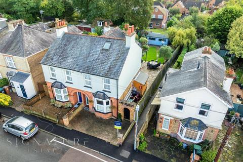 3 bedroom semi-detached house for sale, Marlin Square, Abbots Langley