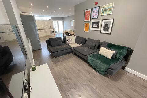 6 bedroom house to rent, Pownall Square, L3 6AD,