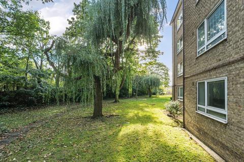 2 bedroom flat for sale, Waltham House,  St Johns Wood,  NW8