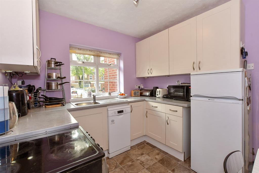 Kitchen/ Breakfast Room