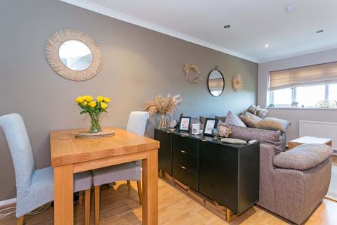 25 Avondale, Maidenhead, SL6 6SE