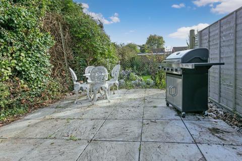 25 Avondale, Maidenhead, SL6 6SE