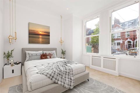 3 bedroom flat for sale, Boundaries Road, London, SW12