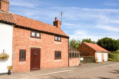 2 bedroom farm house for sale, Skye Farm, Moor Lane, Syerston, Newark NG23 5NA