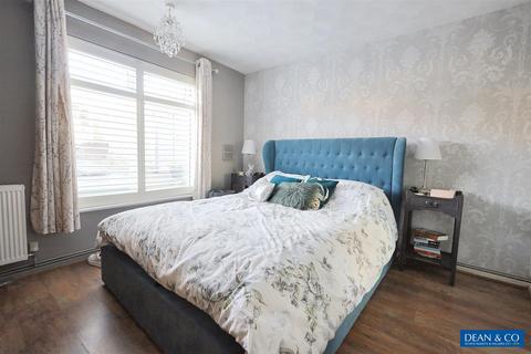 2 bedroom flat for sale, Sherbourne Road, Hove