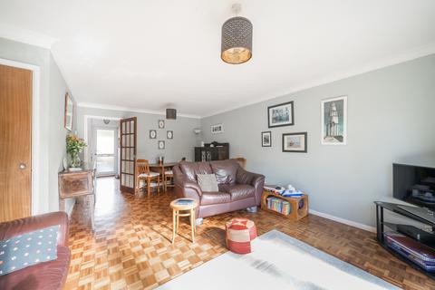 2 bedroom end of terrace house for sale, Lower Edgeborough Road, Guildford, GU1