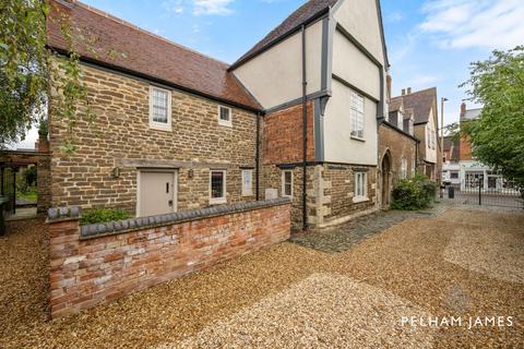 4 bedroom townhouse for sale, High Street, Oakham, LE15