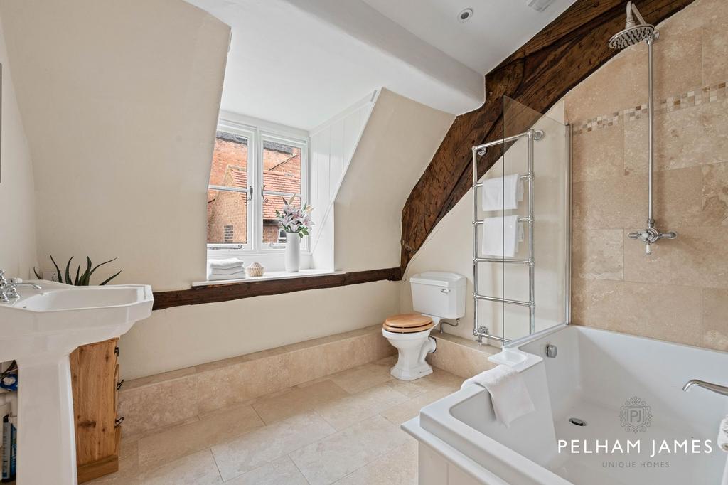 Principal En Suite, Flore&#39;s House, Oakham