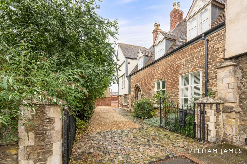 Flore&#39;s House, Oakham