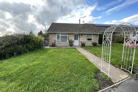 9 Spracklands, Dinton, Salisbury, SP3 5DY