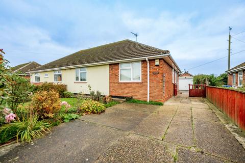 2 bedroom semi-detached bungalow for sale, Westland Road, Lowestoft