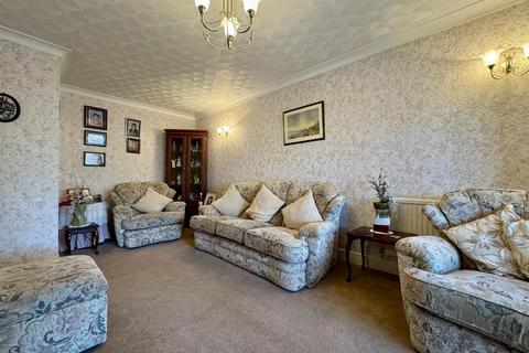 2 bedroom semi-detached bungalow for sale, Westland Road, Lowestoft