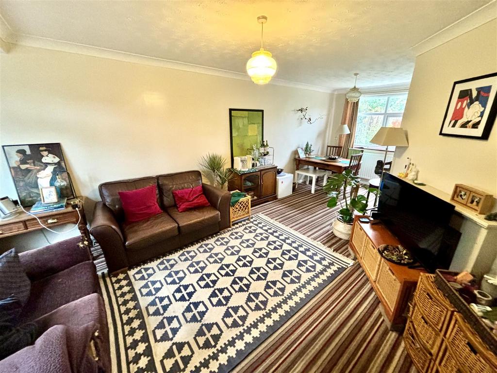 Open Plan Living and Dining Room