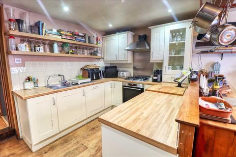 3 bedroom house for sale, Harwich CO12