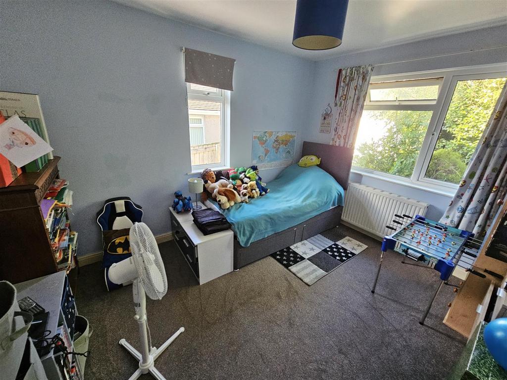 Bedroom 2.jpg