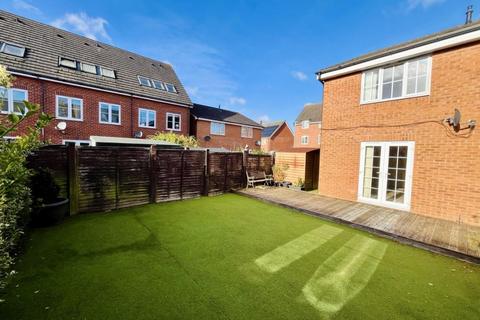 2 bedroom townhouse for sale, BATTALLION WAY, THATCHAM RG19