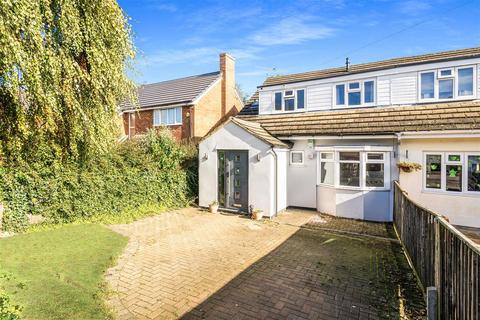 3 bedroom semi-detached house for sale, Eythrope Road, Aylesbury HP17