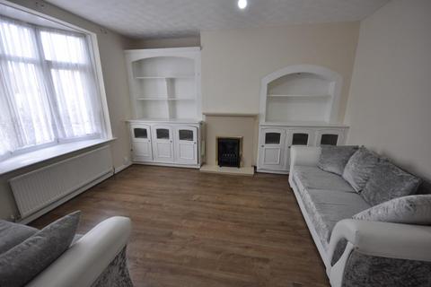 2 bedroom terraced house to rent, Stamford Road, Dagenham