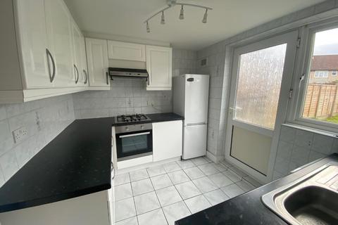 2 bedroom terraced house to rent, Stamford Road, Dagenham