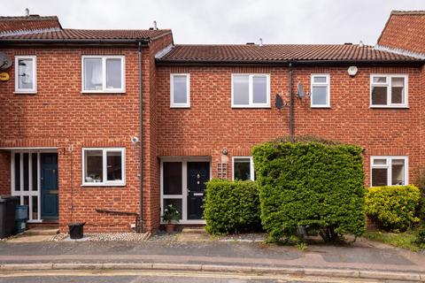 2 bedroom terraced house to rent, Brunel Close, London SE19