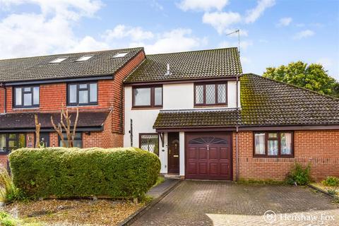 3 bedroom terraced house for sale, Nelson Close, Romsey, Hampshire