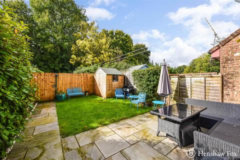 3 bedroom terraced house for sale, Nelson Close, Romsey, Hampshire