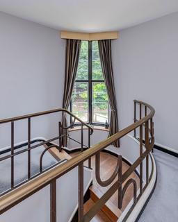 5 bedroom detached house for sale, Harestone Hill, Caterham CR3