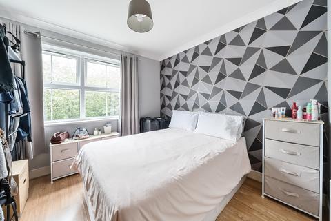 36 Tobermory Close, Slough, SL3 7JG