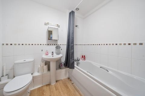 36 Tobermory Close, Slough, SL3 7JG