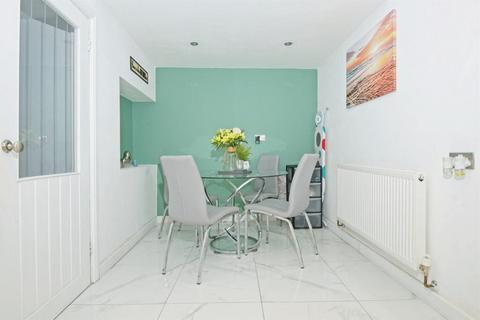 5 Morgan Terrace, Porth, CF39 9LR