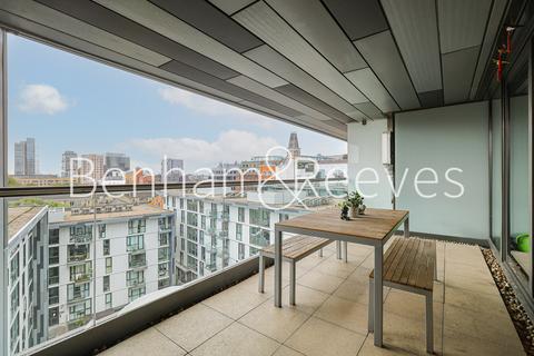 2 bedroom apartment to rent, City Quarter, Aldgate East E1