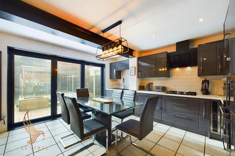 3 Bretton Close, Brierley, Barnsley, S72 9LP