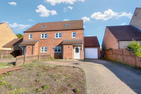 4 bedroom semi-detached house for sale, St. Johns Road, Spalding