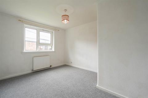 1b Garry Place, Perth, PH2 0AA