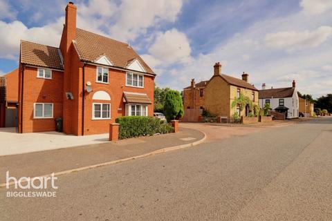 4 bedroom detached house for sale, Station Road, Tempsford