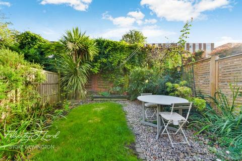 4 bedroom flat for sale, Vartry Road, London, N15