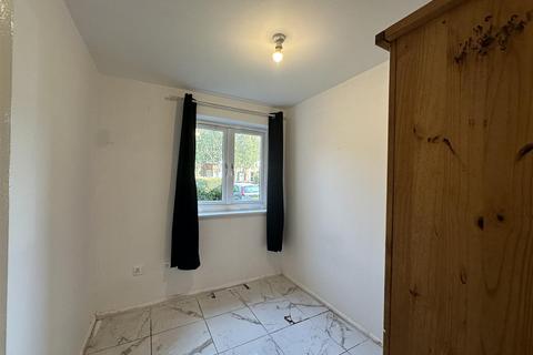 2 bedroom flat for sale, Liden Close, London