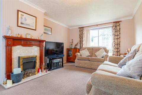 3 bedroom end of terrace house for sale, Kingfisher Road, Larkfield