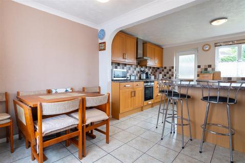 3 bedroom end of terrace house for sale, Kingfisher Road, Larkfield