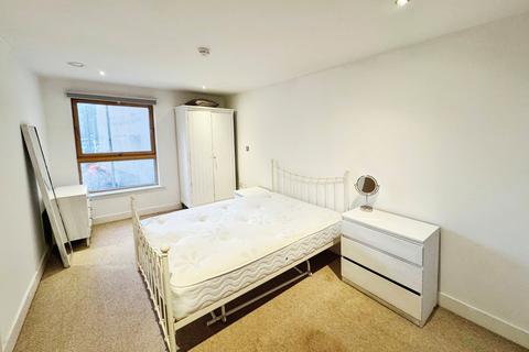 2 bedroom flat to rent, Mackenzie House, Chadwick Street, Leeds, West Yorkshire, LS10