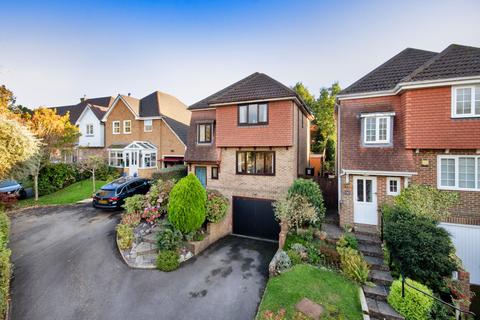 3 bedroom detached house for sale, Meadow Rise, Horam, TN21