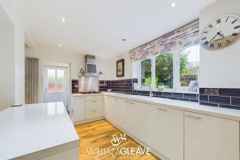 4 bedroom detached house for sale, Kiln Close, Buckley CH7