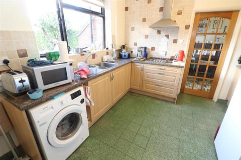 42 Gipsy Lane, Irchester, Wellingborough, NN29 7DL