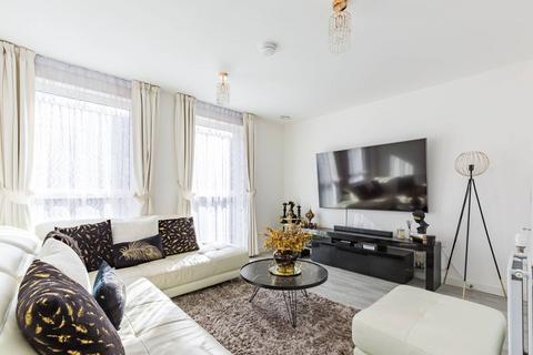 2 bedroom flat to rent, Cantwell House, Upton Park, LONDON, E13